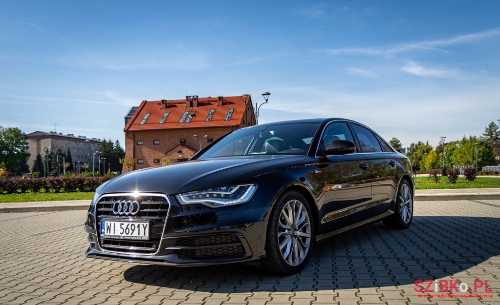 2013' Audi A6 S-Tronic photo #1