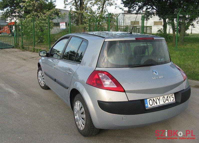 2004' Renault Megane photo #2