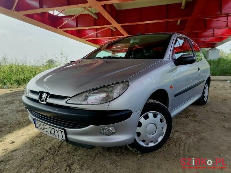 1999' Peugeot 206 photo #1