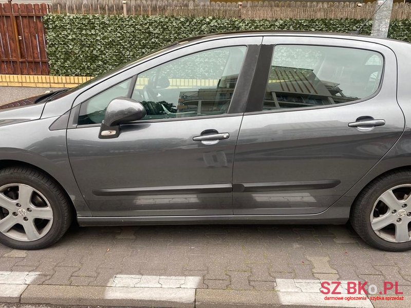 2008' Peugeot 308 photo #2