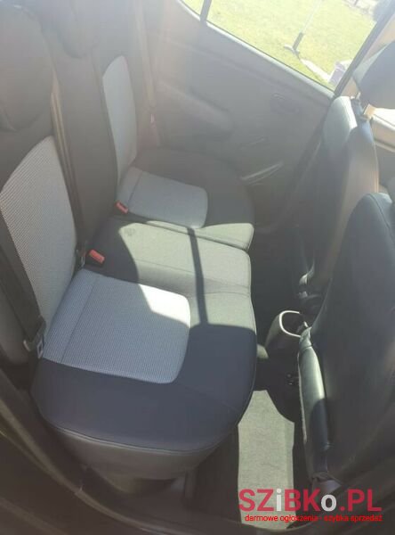 2010' Hyundai i10 photo #1