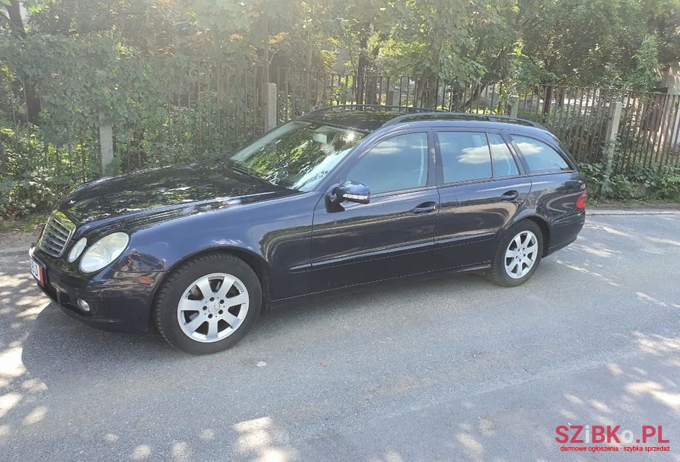 2006' Mercedes-Benz Klasa E photo #3
