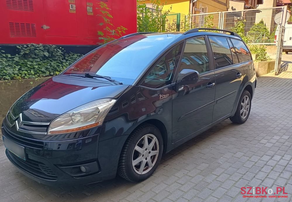 2010' Citroen C4 Grand Picasso photo #1