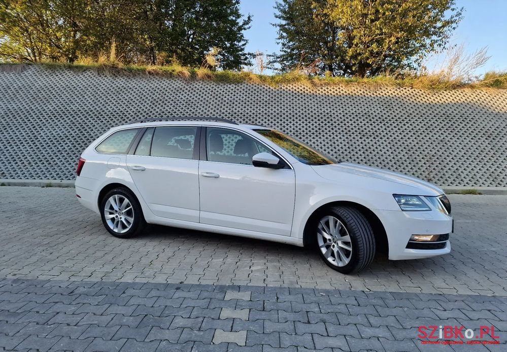 2017' Skoda Octavia photo #3