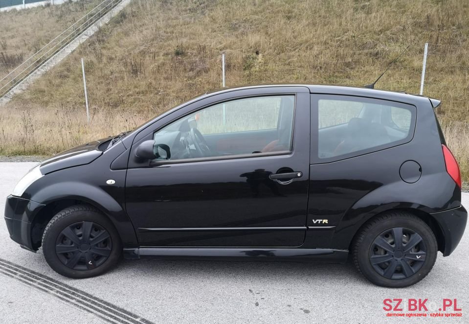 2006' Citroen C2 photo #2