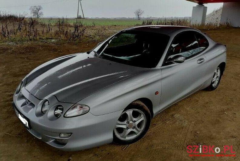 2000' Hyundai Coupe photo #1