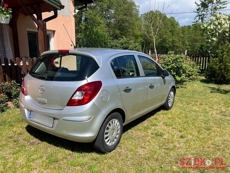 2010' Opel Corsa photo #3
