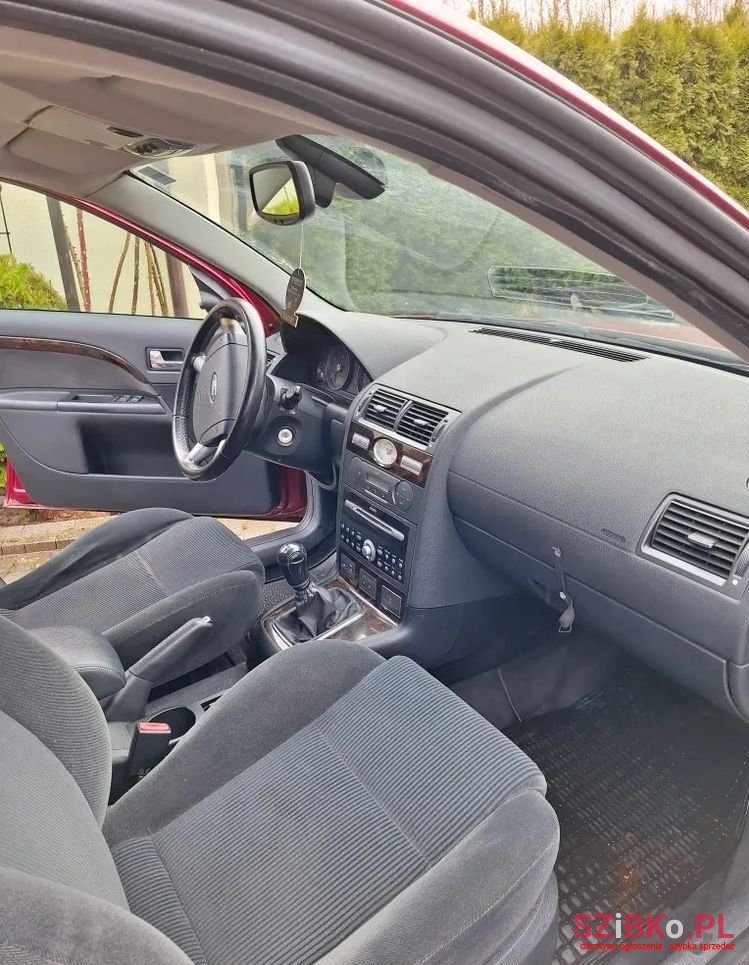 2004' Ford Mondeo 2.0 Ghia photo #4