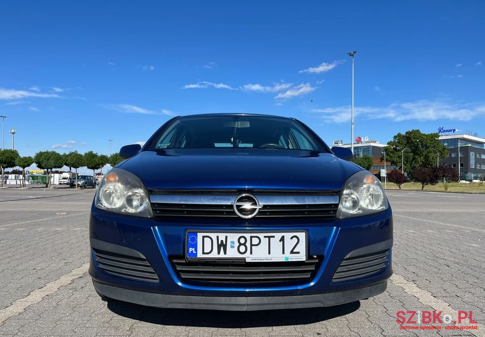 2006' Opel Astra photo #3