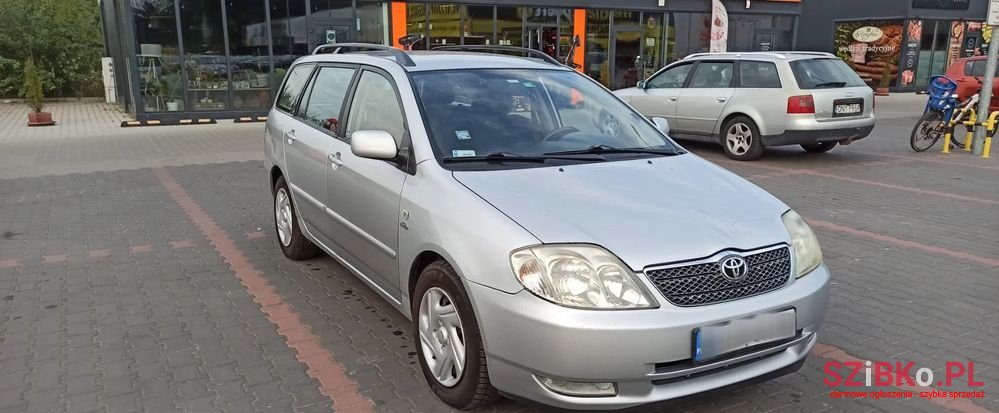 2004' Toyota Corolla photo #2