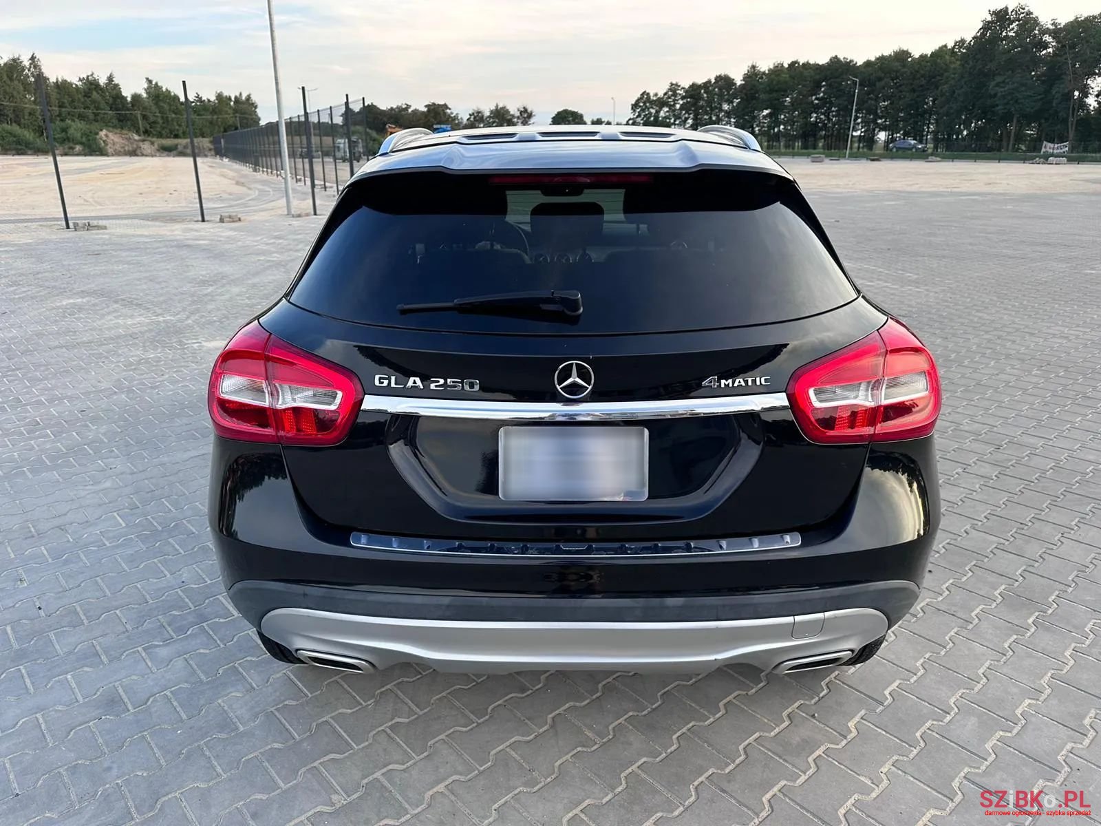 2016' Mercedes-Benz GLA photo #4