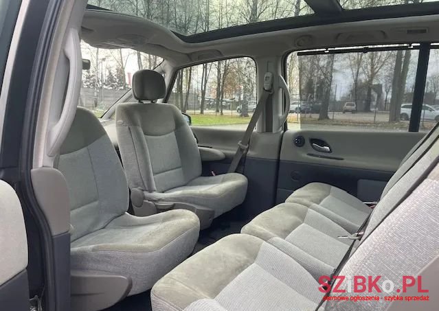 2005' Renault Espace 2.0T 16V Privilege photo #5