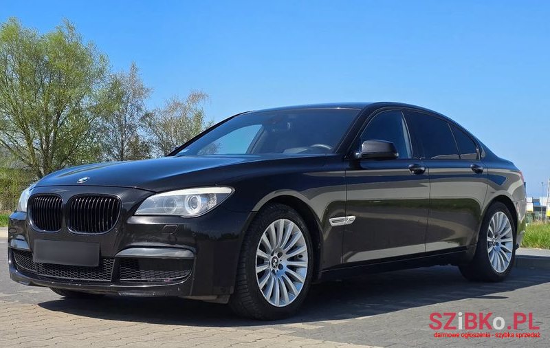 2012' BMW 7 Series 740D Xdrive photo #1