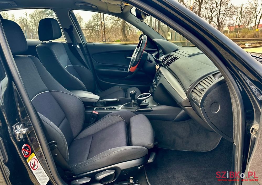 2008' BMW 1 Series 118D photo #5