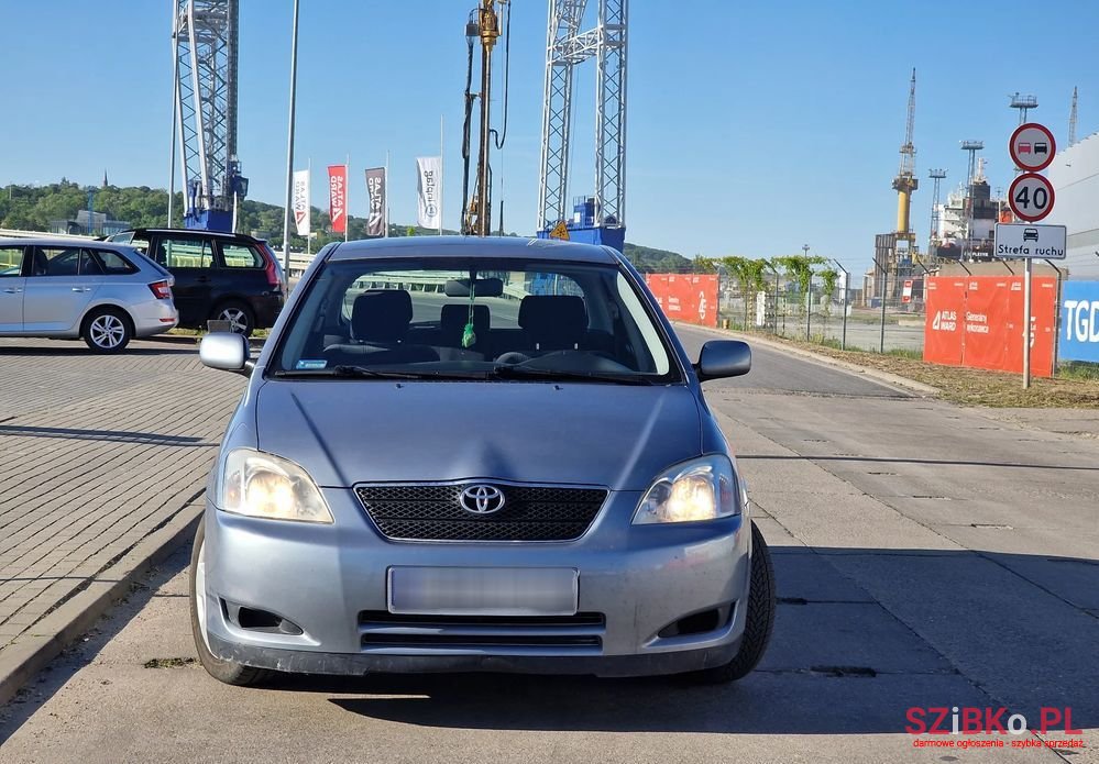 2003' Toyota Corolla 2.0 D-4D Sol (Air6) photo #2