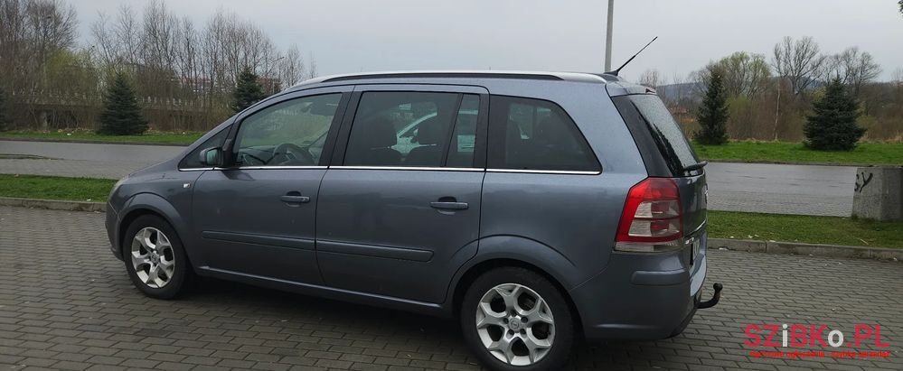 2006' Opel Zafira 1.9 Cdti Cosmo photo #1