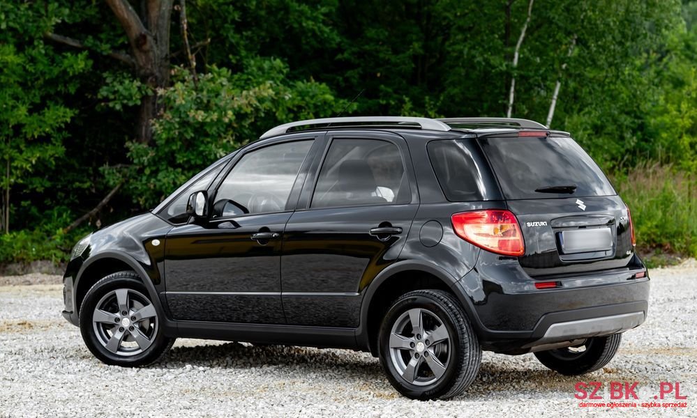 2011' Suzuki SX4 1.6 Comfort 4Wd photo #4