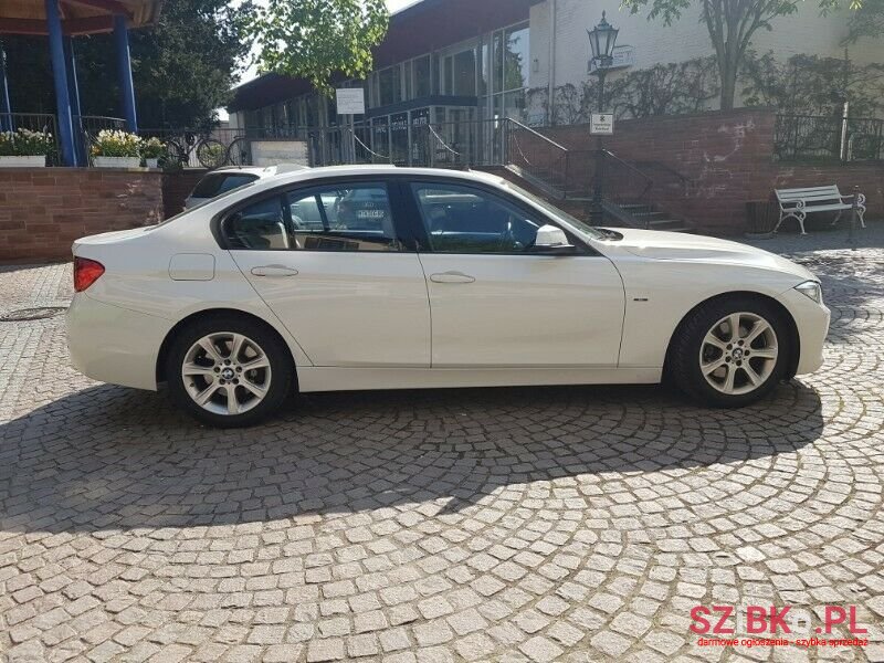 2014' BMW Seria 3 photo #2
