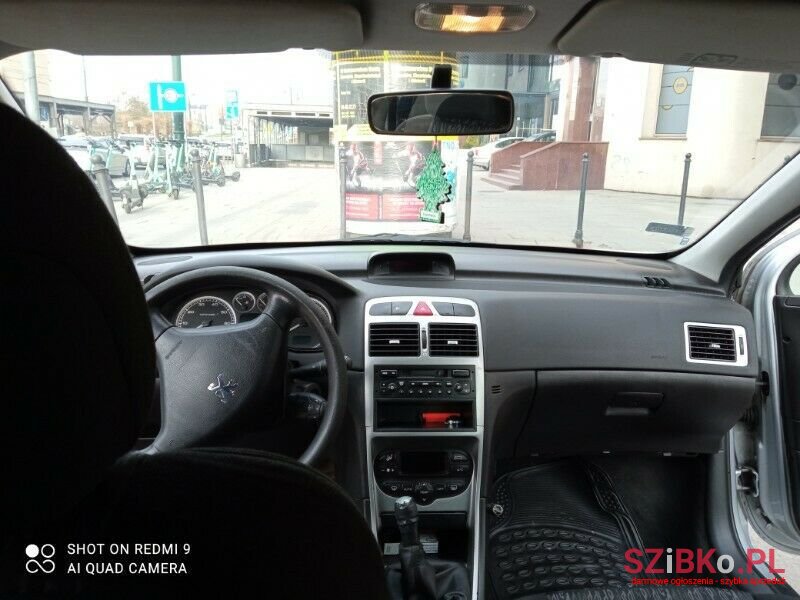 2001' Peugeot 307 photo #4