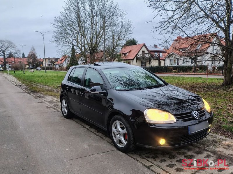 2007' Volkswagen Golf photo #2