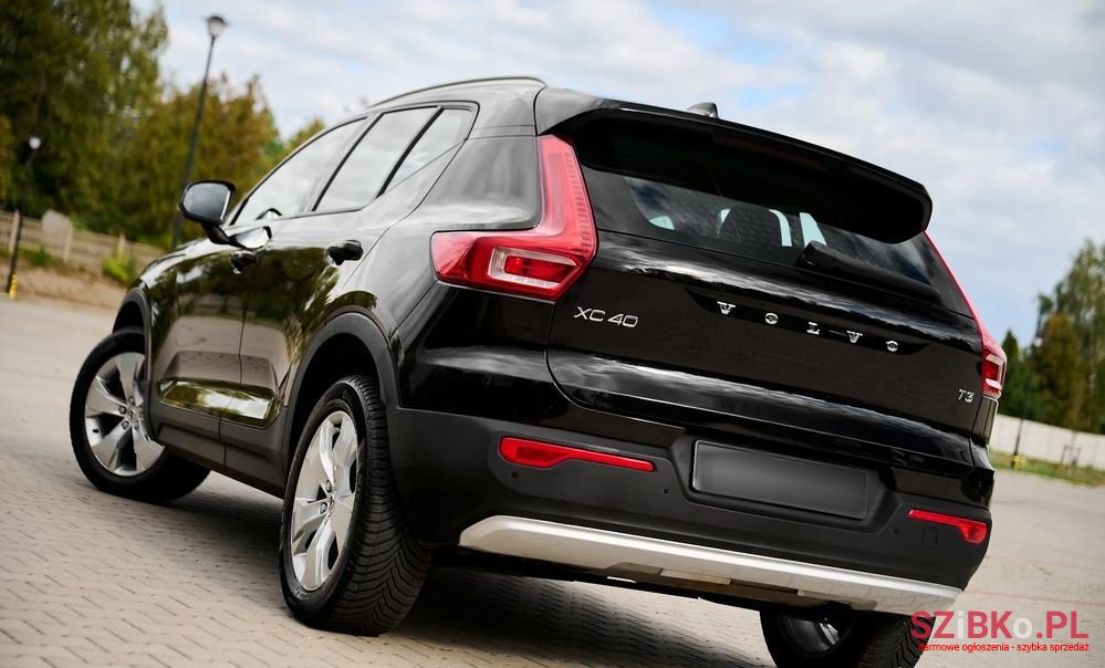2019' Volvo Xc 40 photo #2