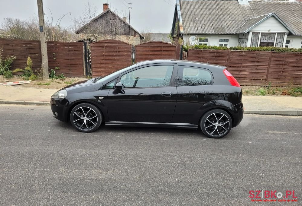 2009' Fiat Grande Punto 1.4 16V Sport photo #4
