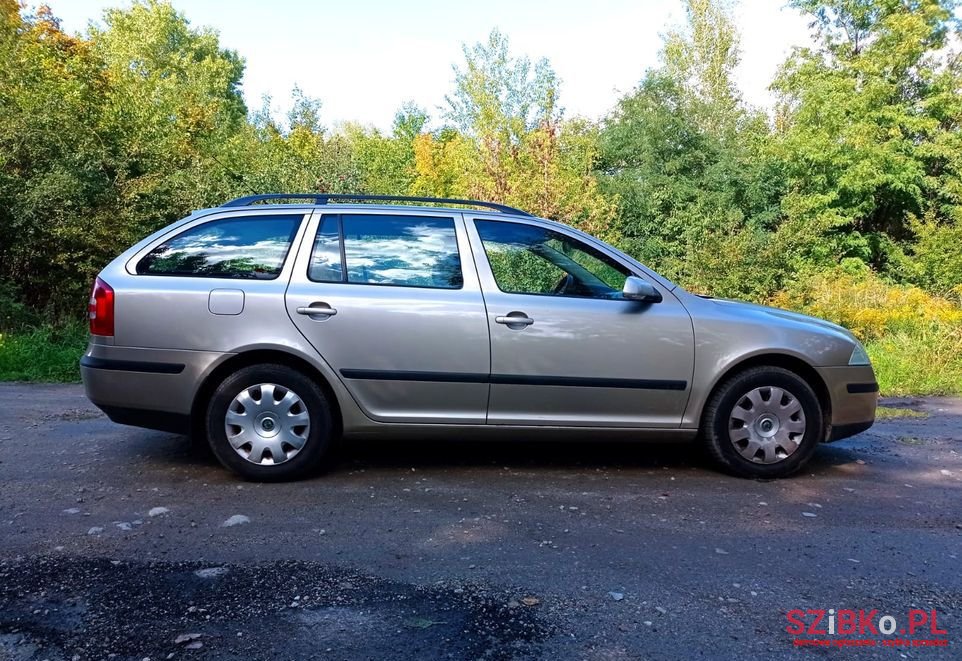 2005' Skoda Octavia photo #6