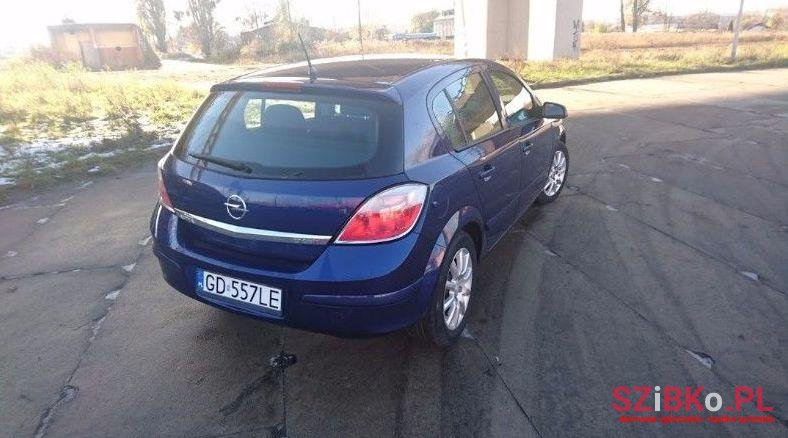 2004' Opel Astra photo #3