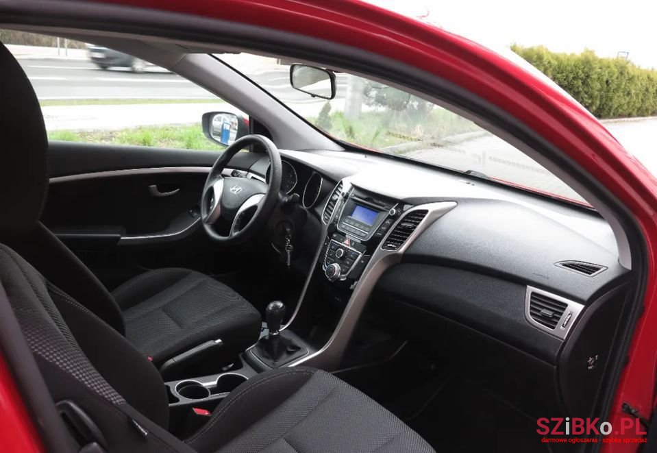 2013' Hyundai i30 photo #5