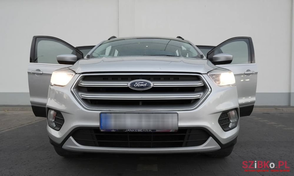 2017' Ford Escape photo #2