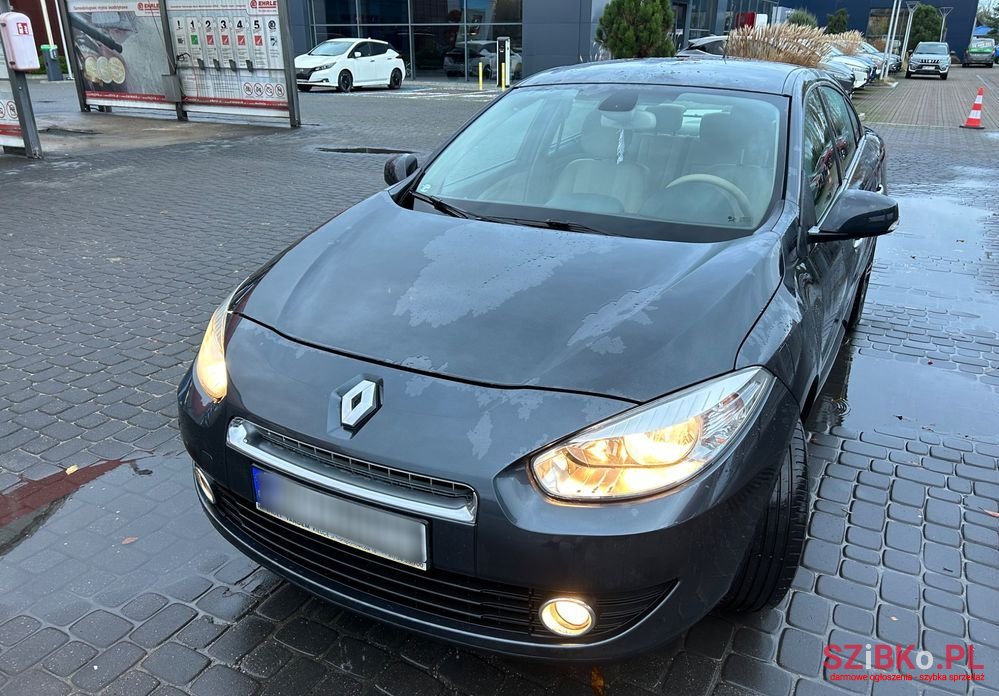 2012' Renault Fluence photo #2