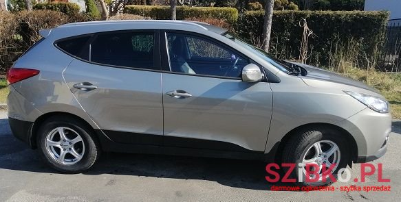 2010' Hyundai ix35 photo #2