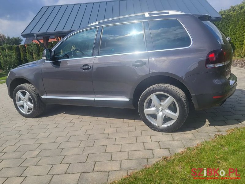 2007' Volkswagen Touareg photo #4