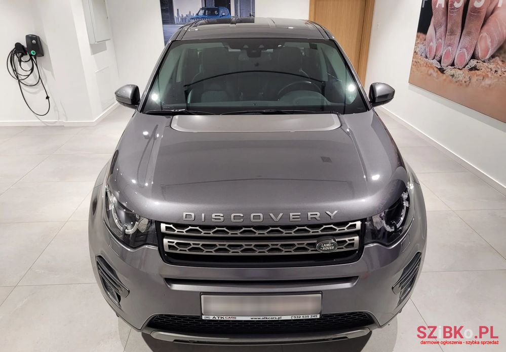 2015' Land Rover Discovery Sport photo #2