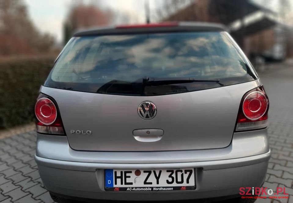 2007' Volkswagen Polo photo #5
