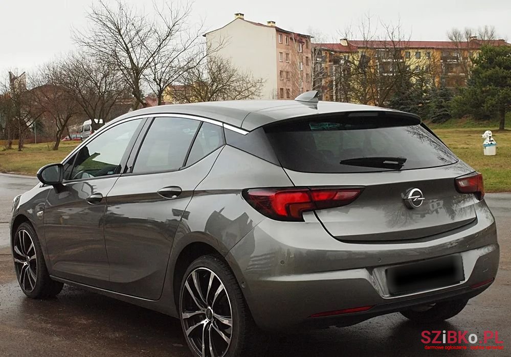2017' Opel Astra 1.4 Turbo Edition photo #4