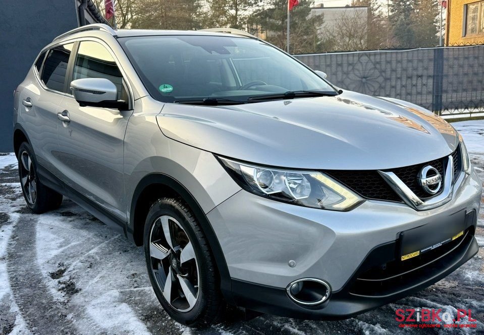 2015' Nissan Qashqai 1.6 Tekna photo #5