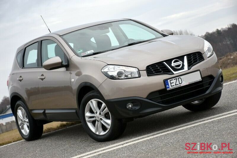 2011' Nissan Qashqai photo #2