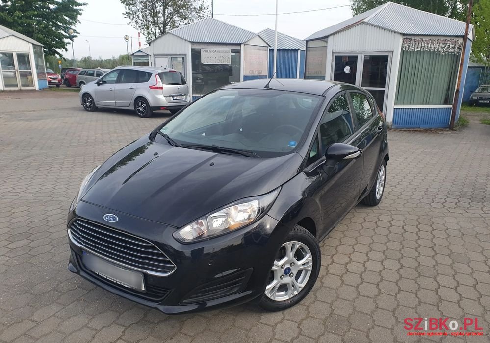 2013' Ford Fiesta 1.4 Champions Edition photo #4