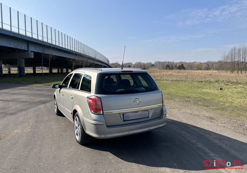 2006' Opel Astra photo #5