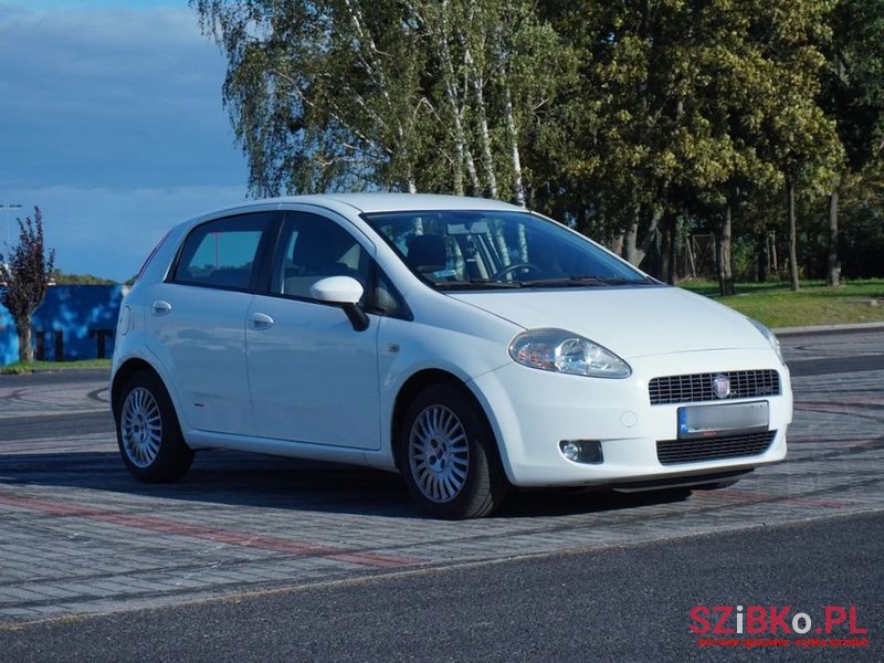 2008' Fiat Grande Punto photo #3