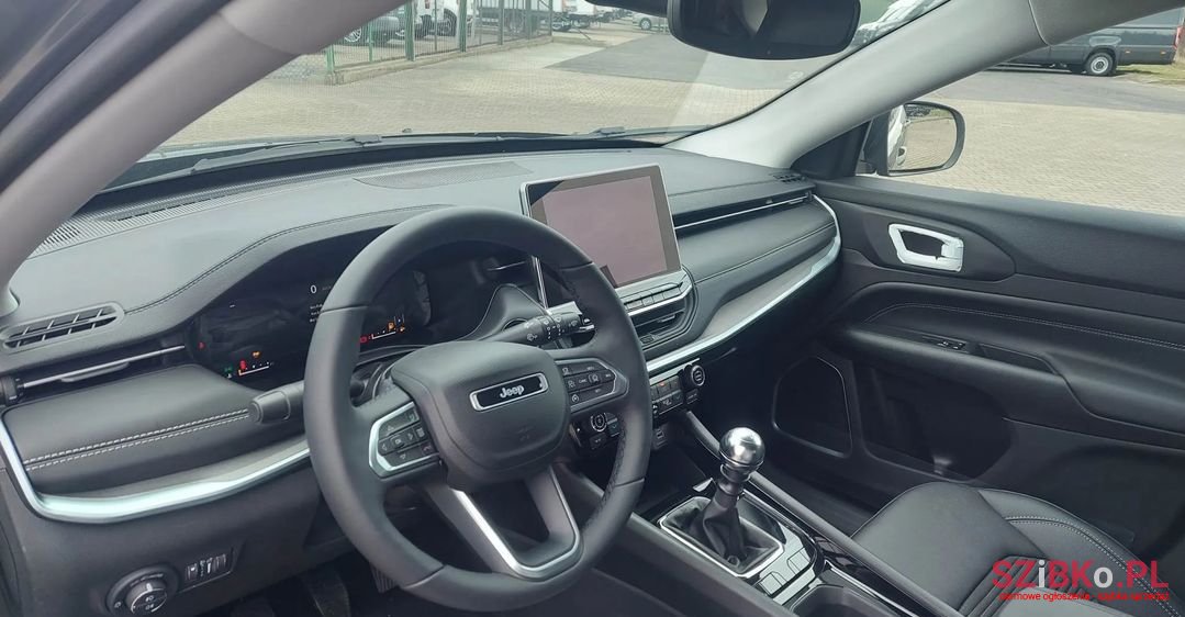 2023' Jeep Compass photo #6