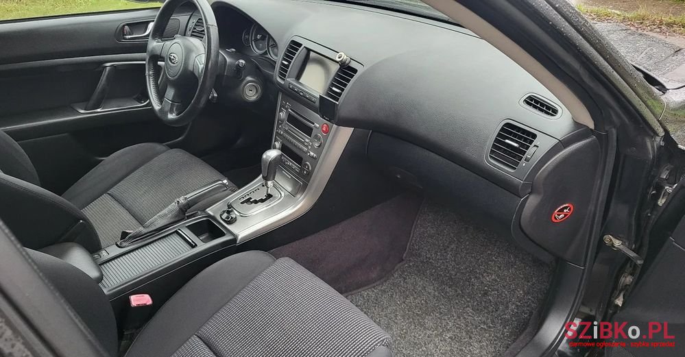 2004' Subaru Outback Legacy 2.5 R Gx Nav photo #2