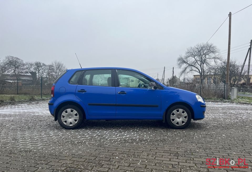2007' Volkswagen Polo photo #2