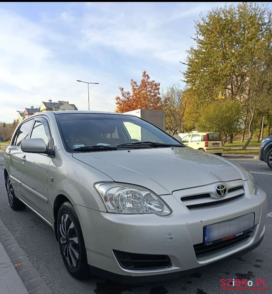 2005' Toyota Corolla photo #1