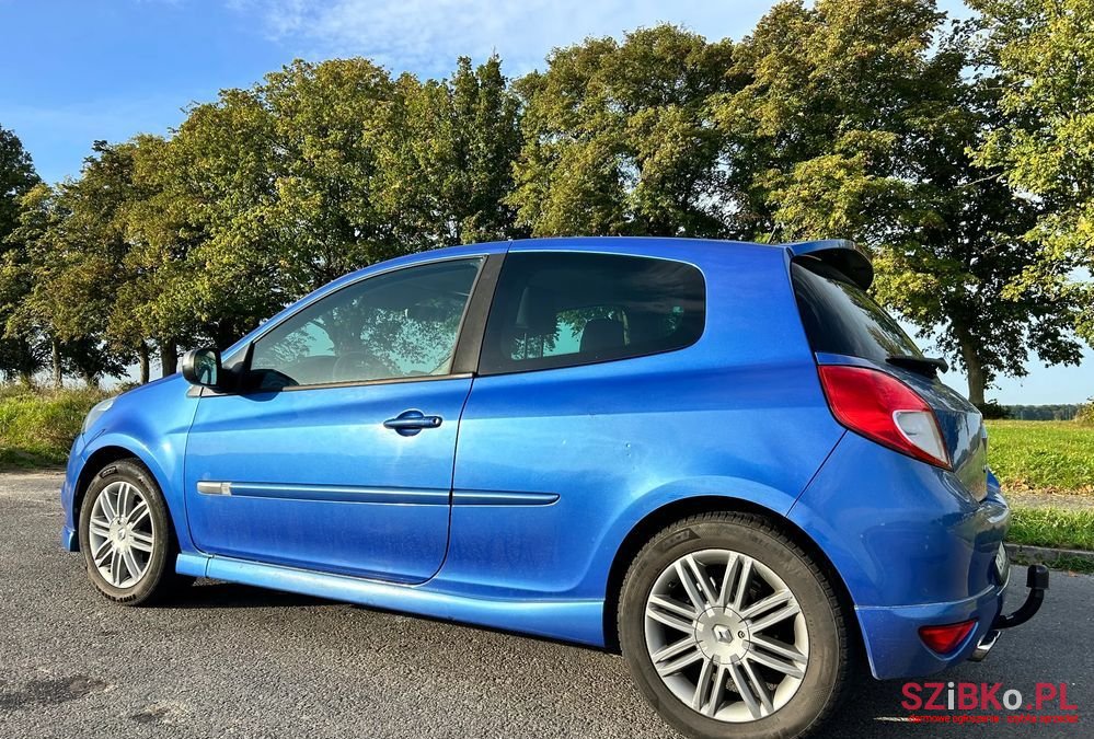 2009' Renault Clio photo #4