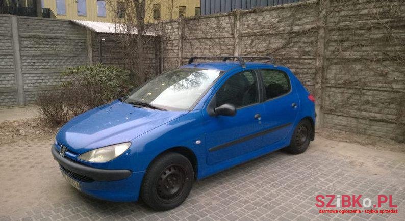 2001' Peugeot 206 photo #1