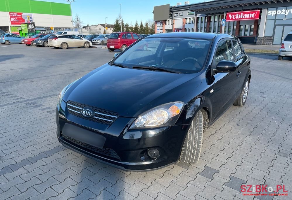 2010' Kia Ceed photo #3