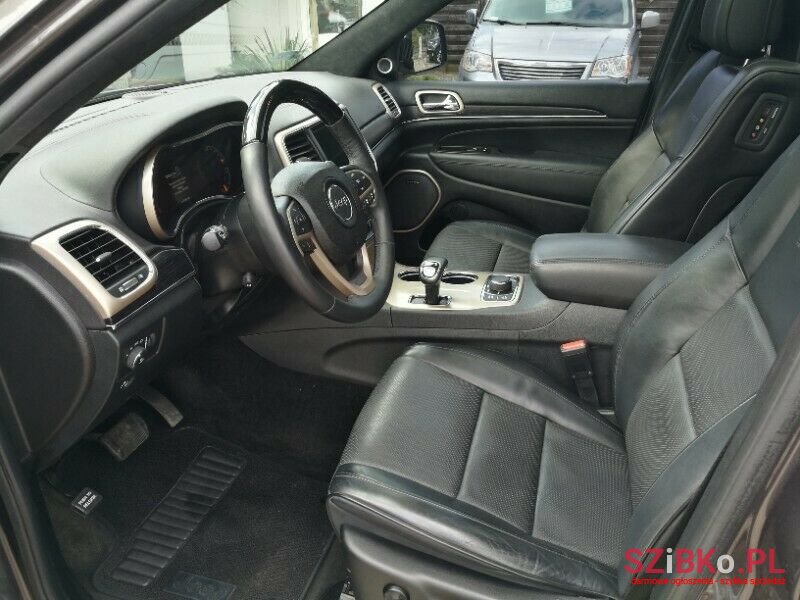 2015' Jeep Grand Cherokee photo #4