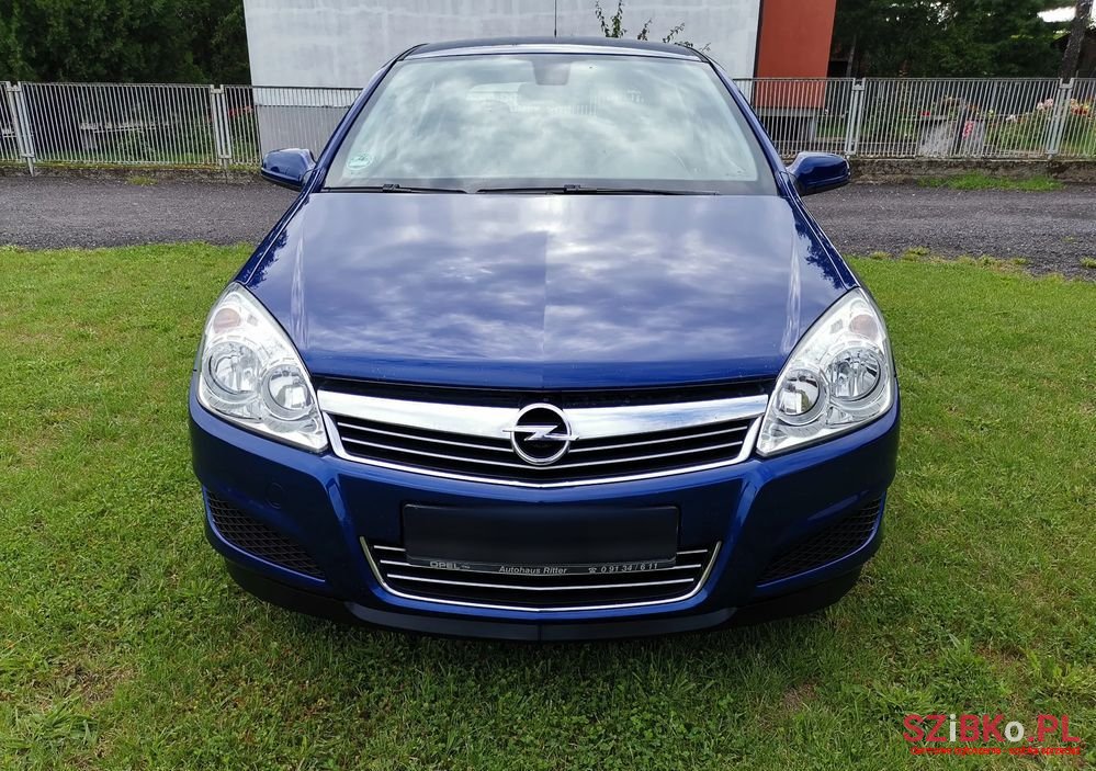 2007' Opel Astra Iii 1.6 Elegance photo #4
